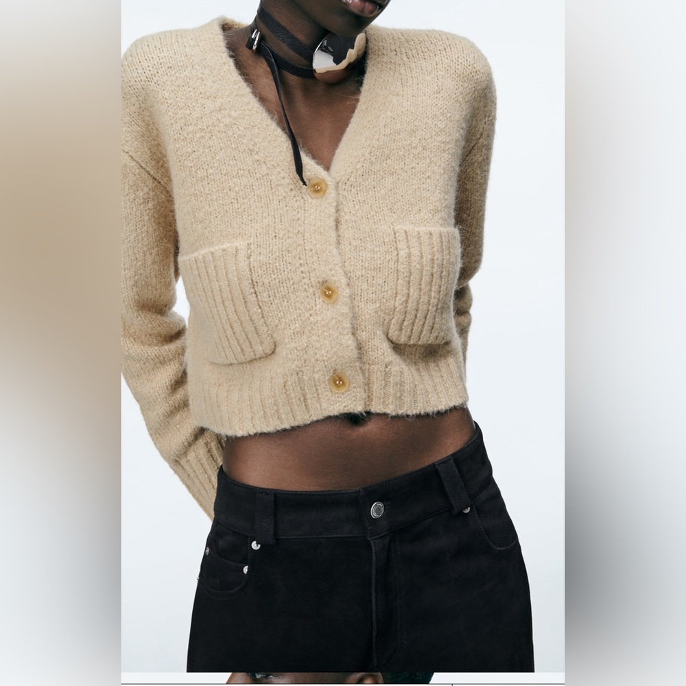 Zara  soft knit crop cardigan size S New With Tags